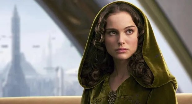 starwarstufff's tweet photo. Happy birthday to our Queen, the amazing Natalie Portman! https://t.co/PxyHOT3sRJ