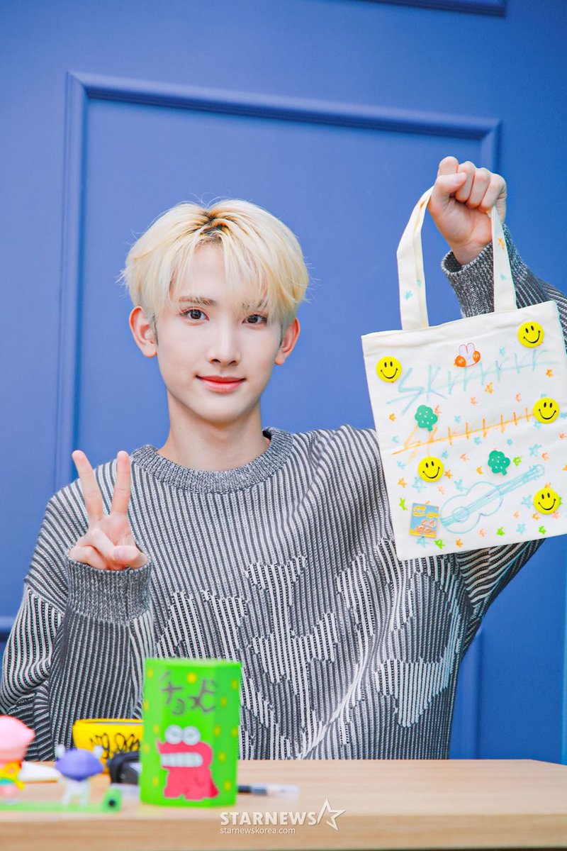 XikersSpain's tweet photo. 🐭 SEEUN EN STUDIO SS
#xikers #싸이커스 #roady #STUDIOSS #로디 #스튜디오슷슷 #JINSIK #세은 https://t.co/Q14w9gcH9b