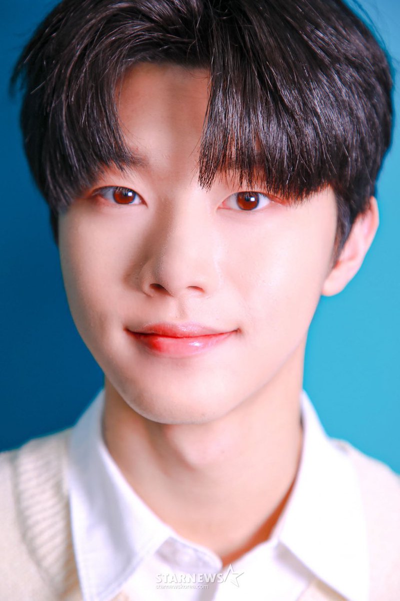 XikersSpain's tweet photo. 🦊 HYUNWOO EN STUDIO SS
#xikers #싸이커스 #roady #STUDIOSS #로디 #스튜디오슷슷 #HYUNWOO #현우 https://t.co/kmnxOs2E6Y