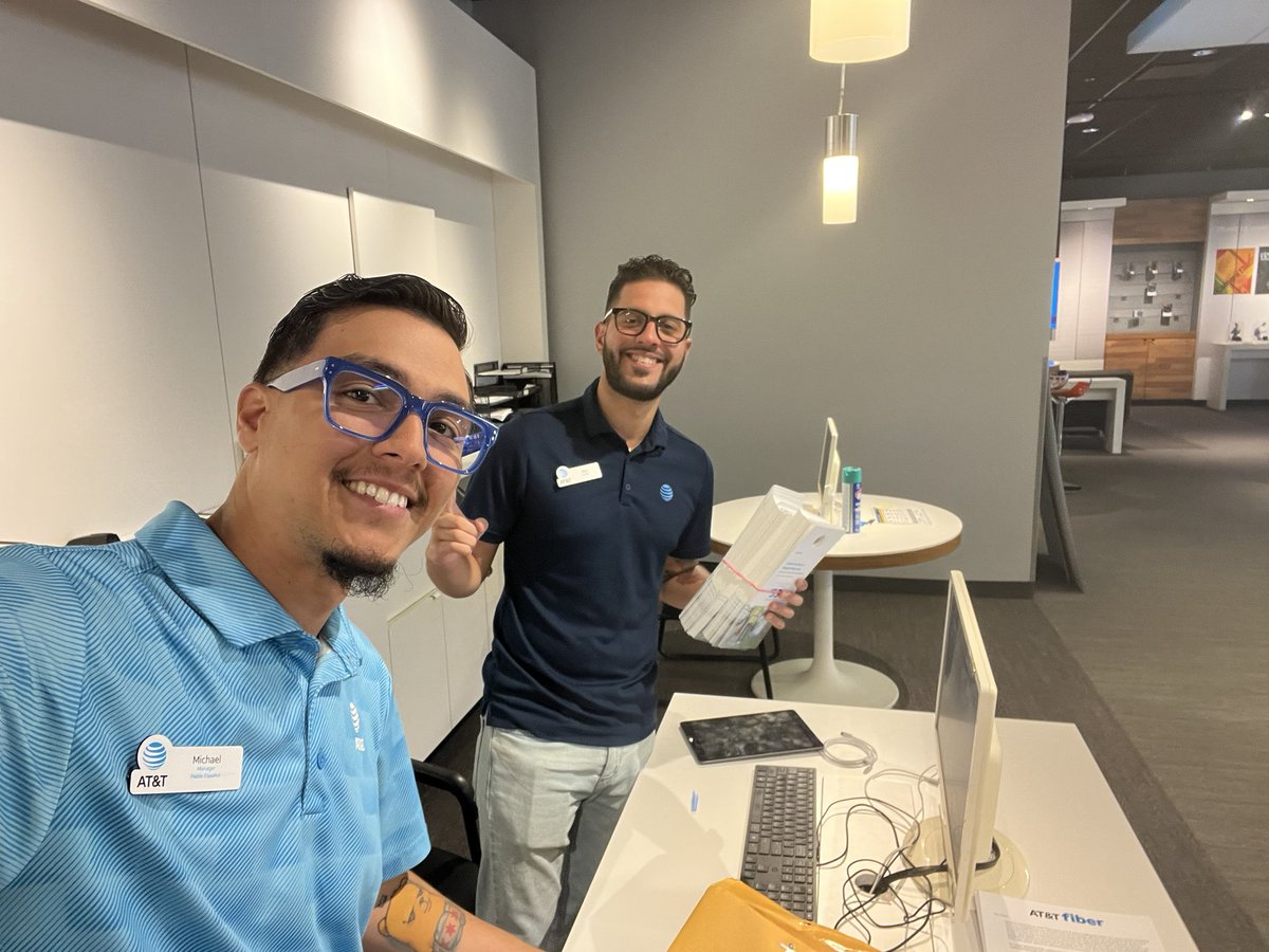 Norridge preparing for pre-green fiber blitzing today!!! <a href="/ReyVega_att/">Rey Vega</a> <a href="/GreaterLakesMkt/">Greater Lakes Market 🌊</a>