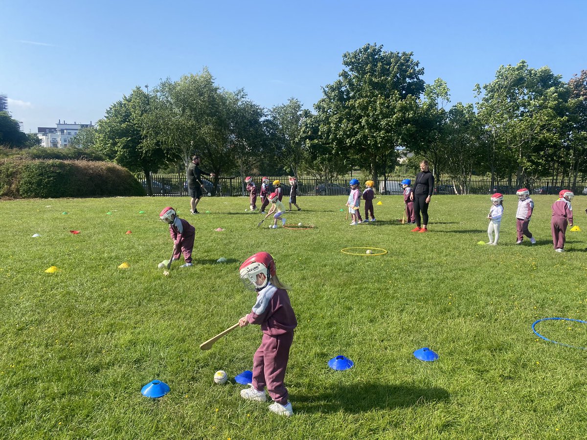 Laura Carolan tweet media