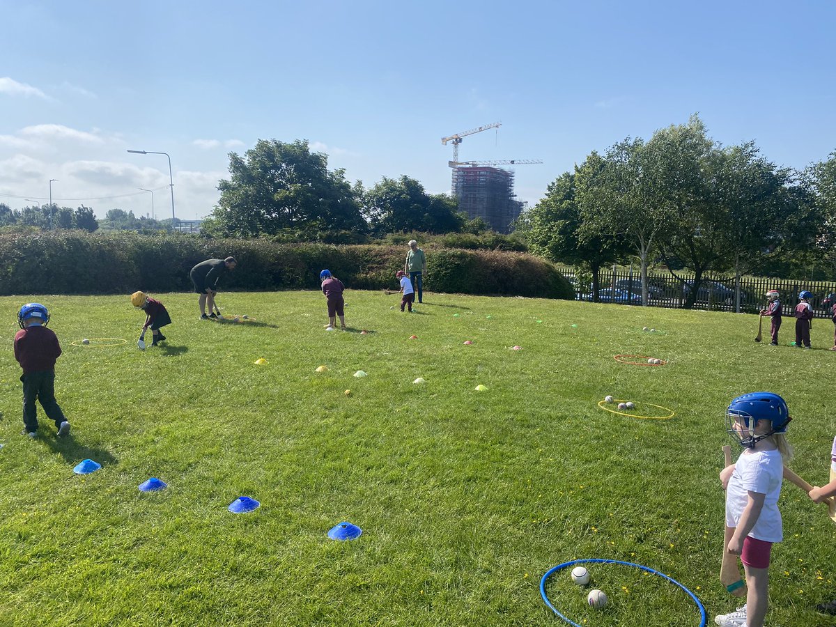 Laura Carolan tweet media