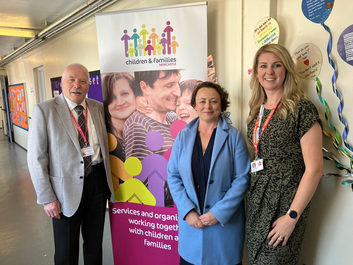 CMcKinnellMP's tweet photo. Such a pleasure to visit the Children and Families Newcastle New Family Hub for the Outer West in Lemington with Barry Phillipson. 

The Hubs are social spaces that also offer a range of practical, educational and well-being activities for children and families. https://t.co/KJrNfclEjX