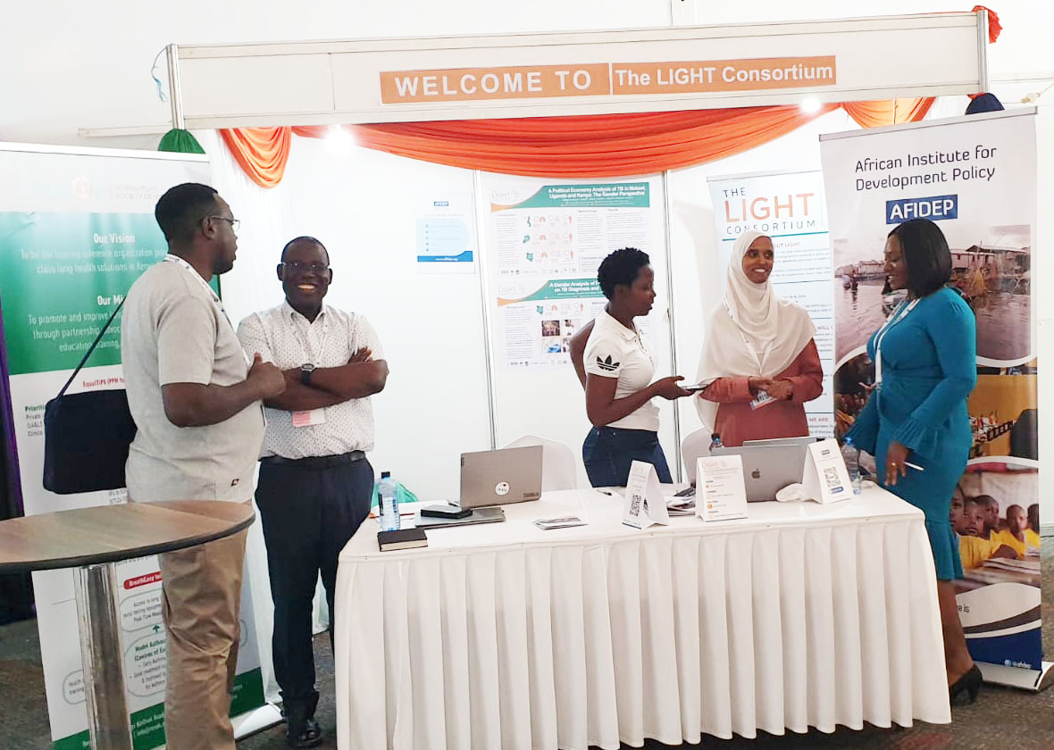 LIGHTonTB's tweet photo. Today @#PATS2023

@LIGHTOnTB  in collaboration with @ReSoKenya team has been attending the 3rd Biennial Pan African Thoracic Society Congress where @ReSoKenya  have been the key co-conveners with over 400 delegates from across the African continent, UK and USA. https://t.co/DM8uBqjVo7