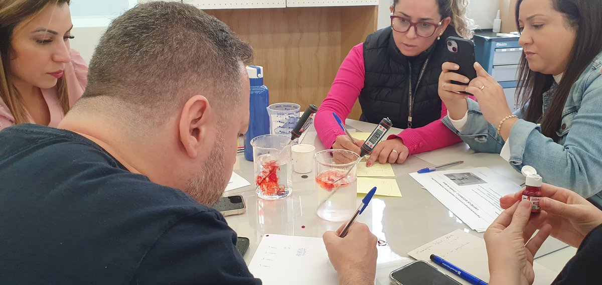 TLTLab's tweet photo. Technology and Science teacher trainers in São Paulo met last week at #LabSing for a workshop as part of the Program for Constructionist Learning:Integrating Technology and Science in Schools (PAC), an initiative of TLTLab, Instituto Singularidades +the Dept. of Ed. of São Paulo. https://t.co/OWQlSgSBXQ