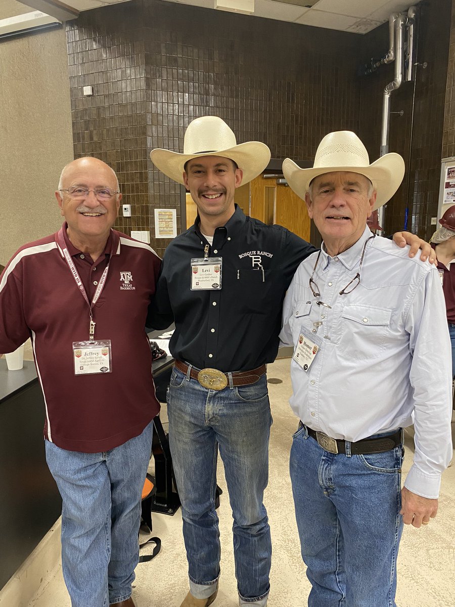 aglifesciences's tweet photo. We’re offering a sneak peak into Barbecue Summer Camp! Barbecue leaders from across Texas are here for hands on learning, and the #3Brisketeers are teaching the science behind the barbecue. Check out our Instagram stories to see more! 

#BBQScience #TAMUBBQ #BBQsummercamp https://t.co/ZaHyaYZ30q