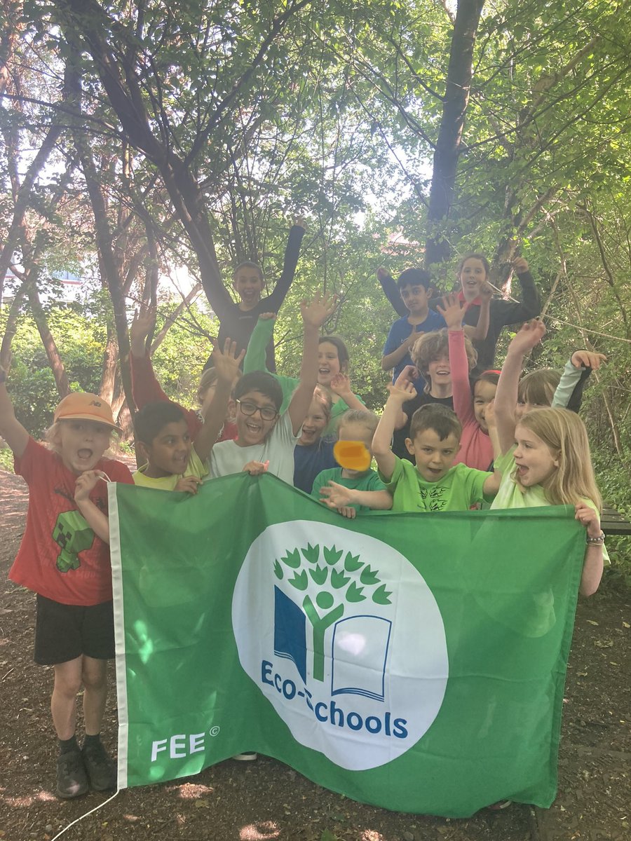 Braidbar Primary School & Nursery Class tweet media