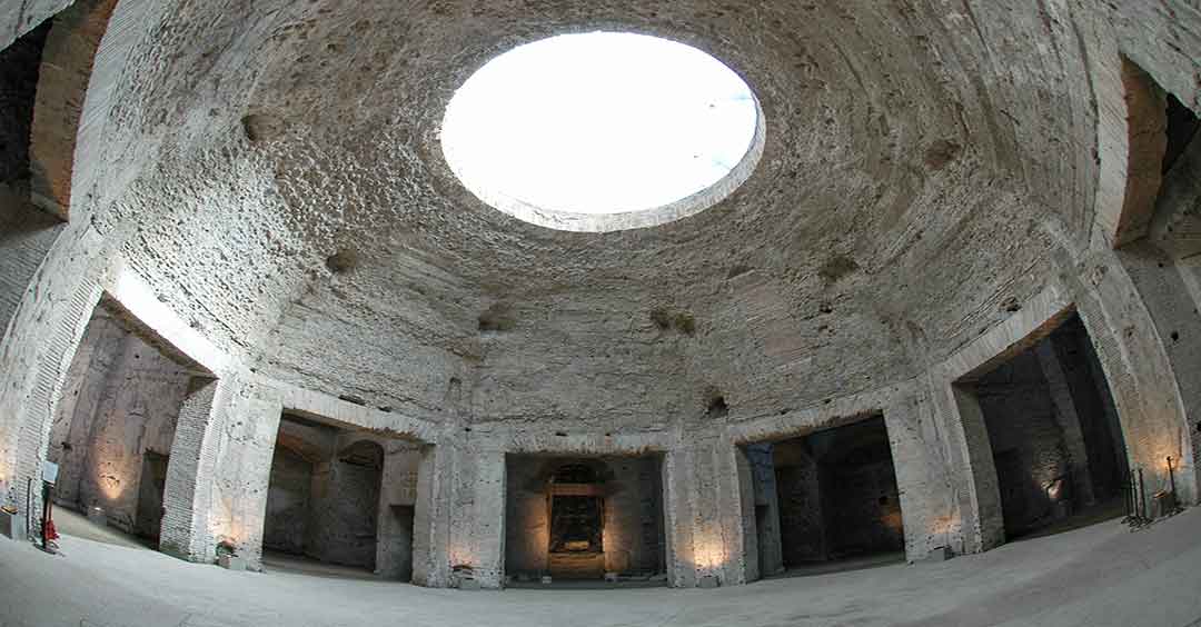 affordabletours's tweet photo. Domus Aurea. Built back in 64AD, this ancient ruin area is one that is a big point of interest for those who are visiting....#affordabletours #mediterranean https://t.co/B1TBSYBZAA https://t.co/ivjBoxmyd3