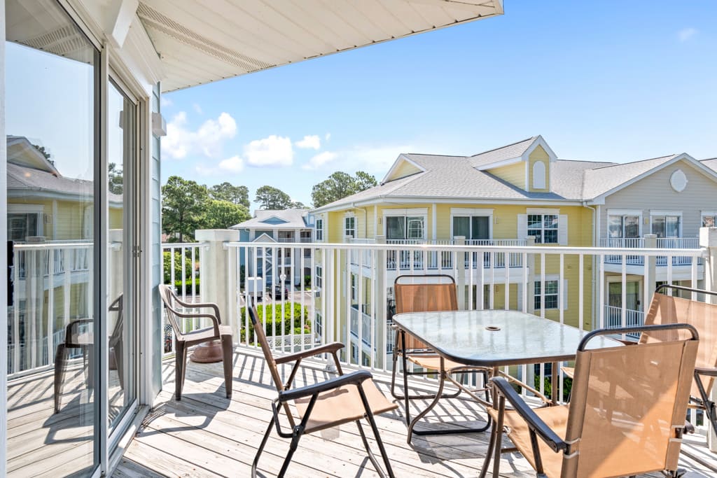 New Condo Listing in Brunswick Plantation!
330 S Middleton Drive NW #1207 
Price: $224,000
Approx Sq Ft: 1,076
2 Bed | 2 Bath
Learn more: calabashhomes.com/330-s-middleto…
More information contact Colleen Teifer at 609-868-2393 or email carolinacolleen@gmail.com
#silvercoastnc #calabashnc