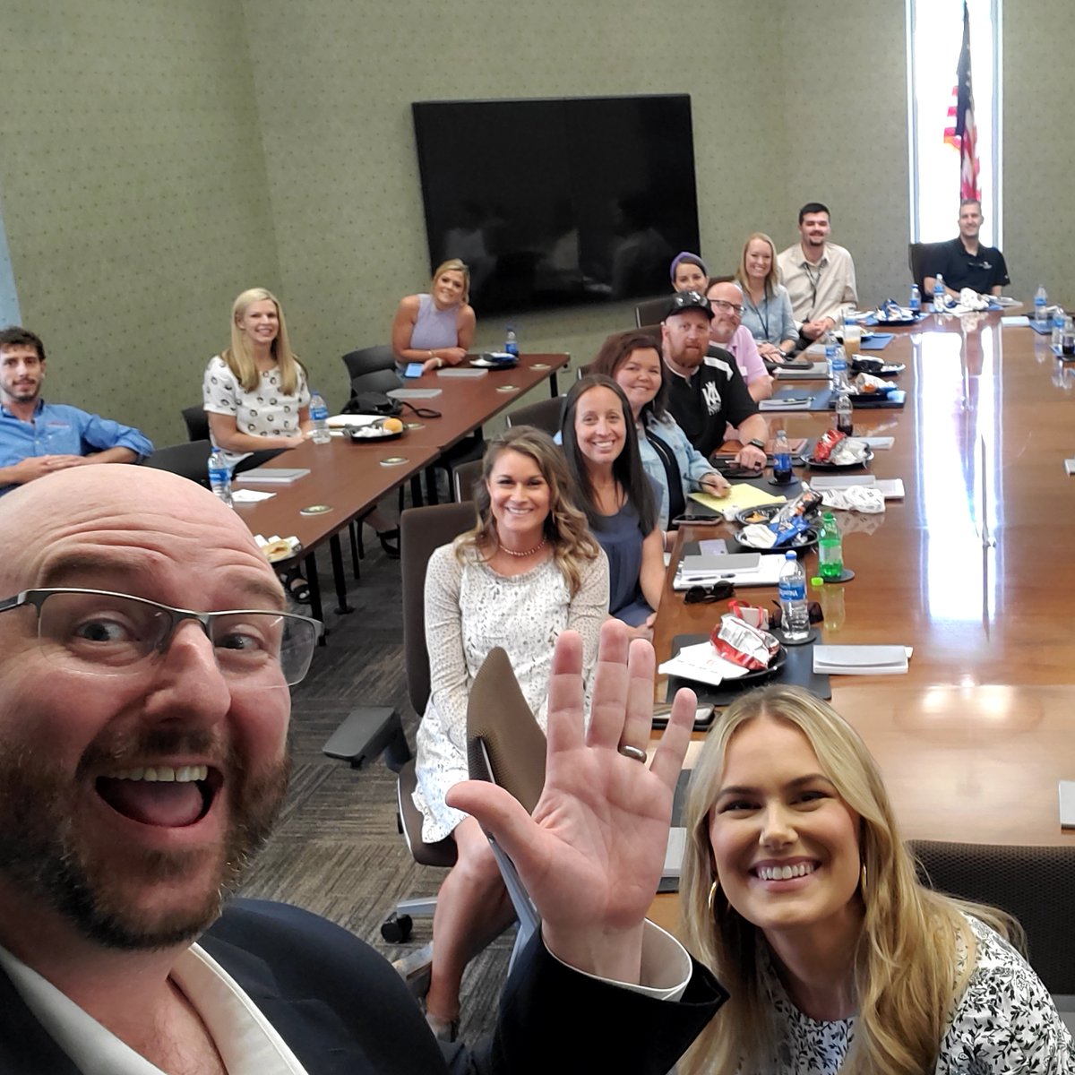 RedSageAL's tweet image. The @DMCChamber was full of emerging business leaders eager to learn how to leverage social media can elevate their businesses and brand. Sarah Macaluso and Michael Jones provided top strategies and presented a successful case study with @positivelydec.

#PositivelyDecatur