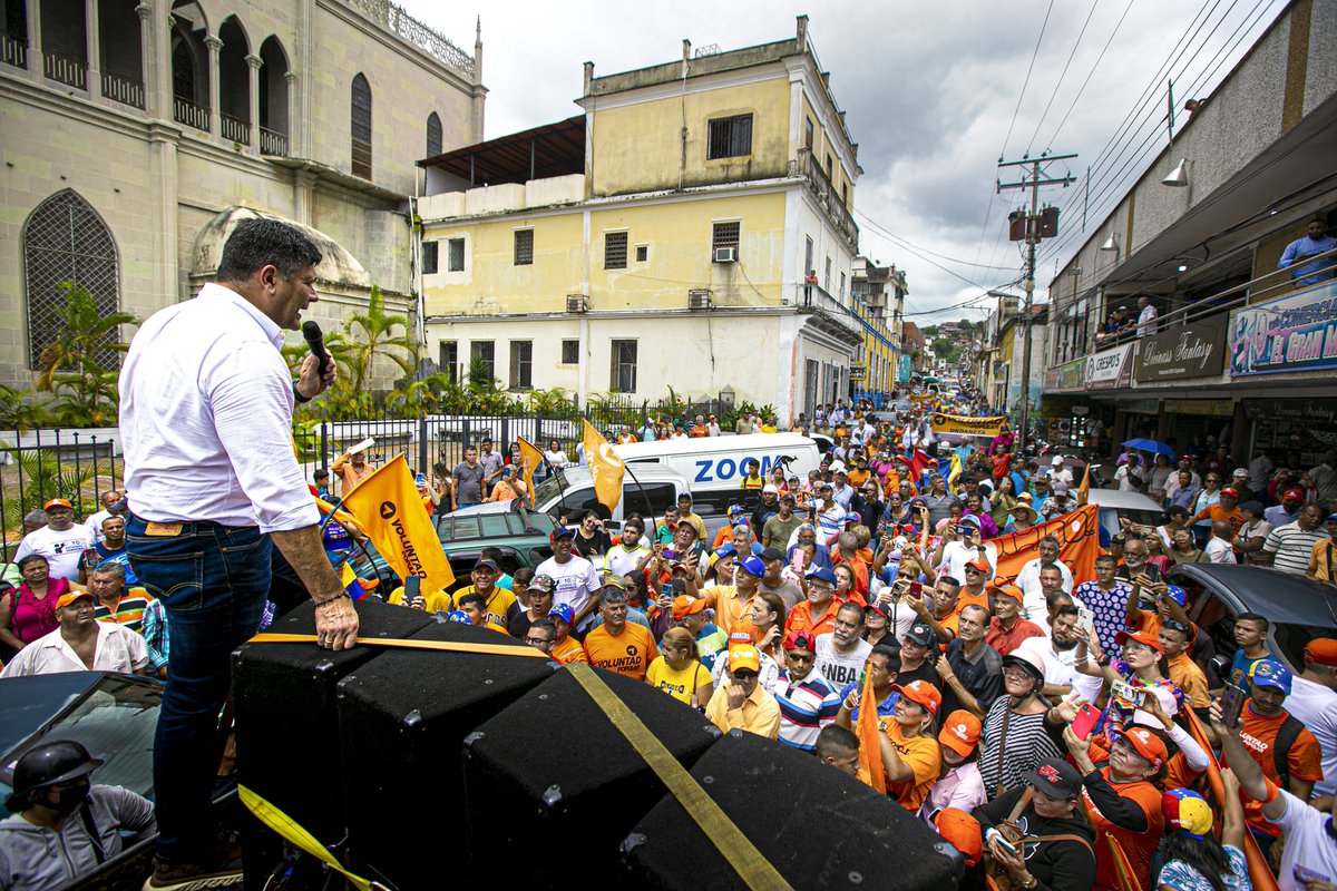 freddysuperlano's tweet photo. Seguimos recorriendo el país con nuestro testimonio de lucha, y desde #Trujillo le decimos a los venezolanos: 

¡Es momento de levantarnos! 

Somos un pueblo aguerrido que esta decidido a dar un paso al frente por el cambio de nuestro país. https://t.co/I4Wr8fufZS