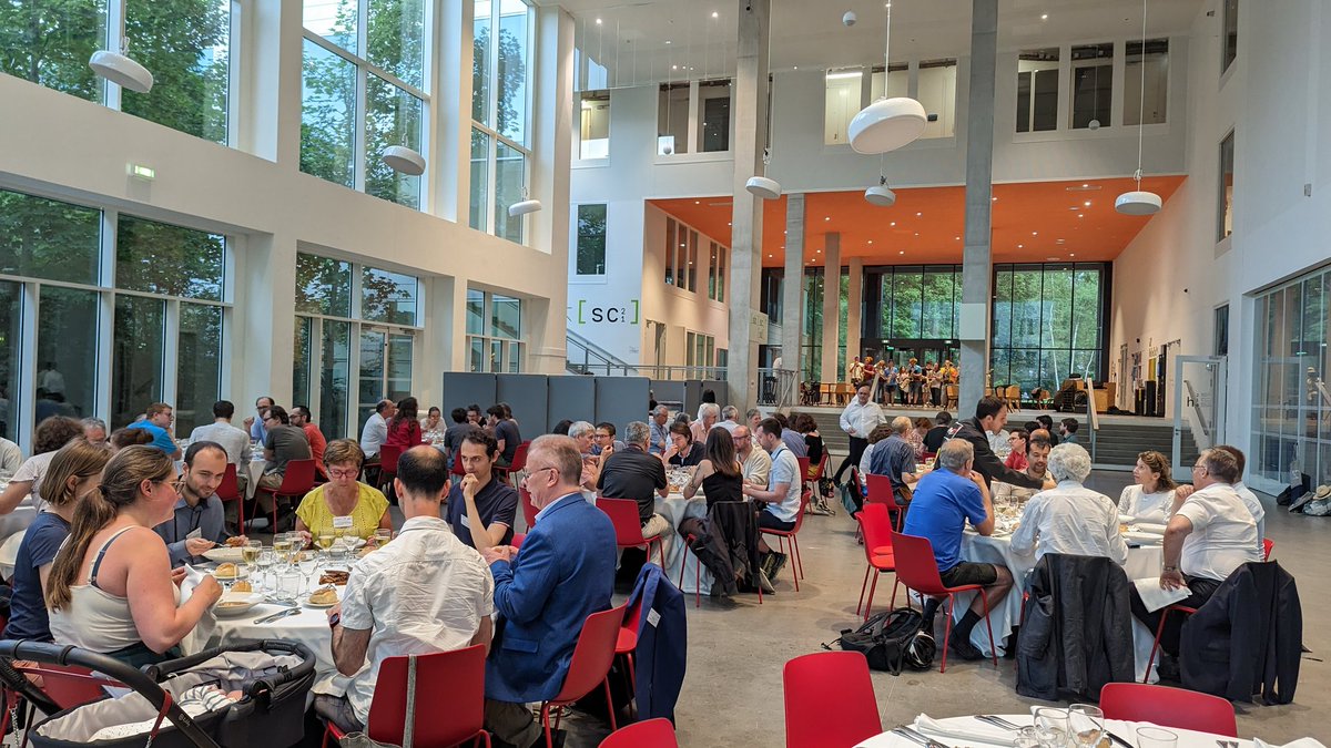 Un plaisir de dîner avec nos collègues professeurs de classes préparatoires lors du congrès @prepas_ups ! Merci pour votre engagement à former ces brillants élèves que nous aurons la chance d'avoir dans nos cours à <a href="/centralesupelec/">CentraleSupélec</a> dans quelques mois.