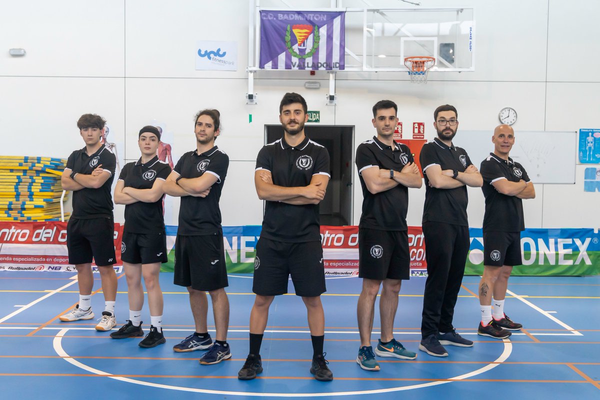 BadmValladolid's tweet photo. 📸 | CUERPO TÉCNICO TEMPORADA 2022/23

El grupo humano que hace posible día a día que esta locura siga creciendo 🎯

¡Siempre enfocados y trabajando con la ilusión de quien no tiene límites!

¡SUERTE INMENSA LA NUESTRA! 💜 ¡IMPARABLES!

#CORAZÓNPucelano💜 https://t.co/svPHVn61Ws