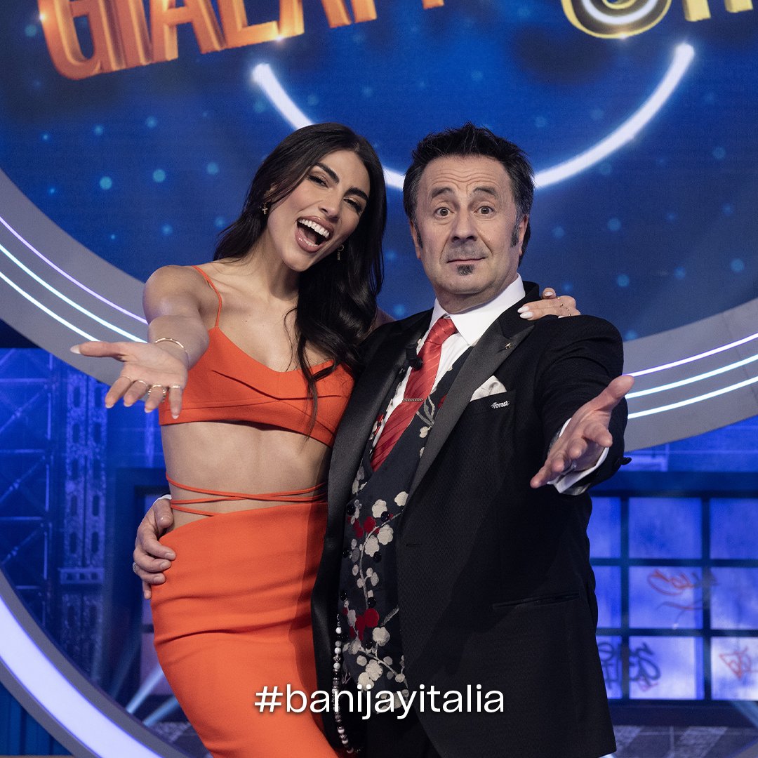 BanijayItalia's tweet photo. Stasera si ride con il #gialappaShow! 🙌🏻 Alle 21:30 su @TV8it e su @SkyItalia c'è la quarta puntata dello show della @GialappasB, con tante gag esilaranti! Alla conduzione c'è Mago Forest, stavolta affiancato da @GiuliaSalemi93! Non mancate! 🔥📺 Una produzione #banijayitalia https://t.co/8geQvPqRrI