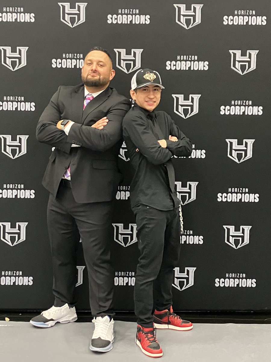 M_Juarez25's tweet photo. Great turnout at our Banquet.  Thank you to my dudes for the hard work and determination the last 4 years.  Thank you for trusting the process and being so coachable.  Thank you Chef @bobbojr2 for a delicious and professional meal! Your student chefs are top notch!!! https://t.co/u7NmbfREbt