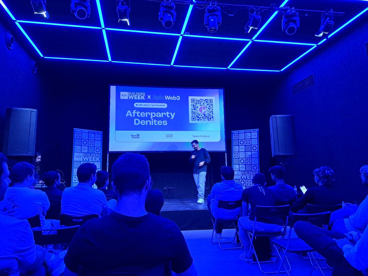 #BuildersWeek pitches at 📍<a href="/PoolsideCo/">Poolside</a> starting right now with <a href="/pcbo/">pcbo.eth</a> taking the introductory stage 🚀