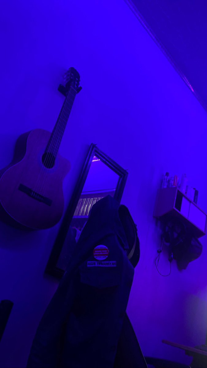 Bangun - Sholat - Kerja - Pulang - Olahraga - Mandi - Tidur - Repeat