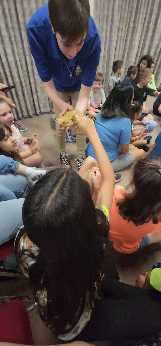 MilamMagnet's tweet photo. Posted our Summer Reading Challenge today and we already have scholars accepting the challenge!! Way to go Milam Family. We love these pics!! #PointsEarned #TeamMilam #ItsOURtimeToSHINE #LetsRead β
π€©βοΈπ― https://t.co/IDF4wEOP7Q