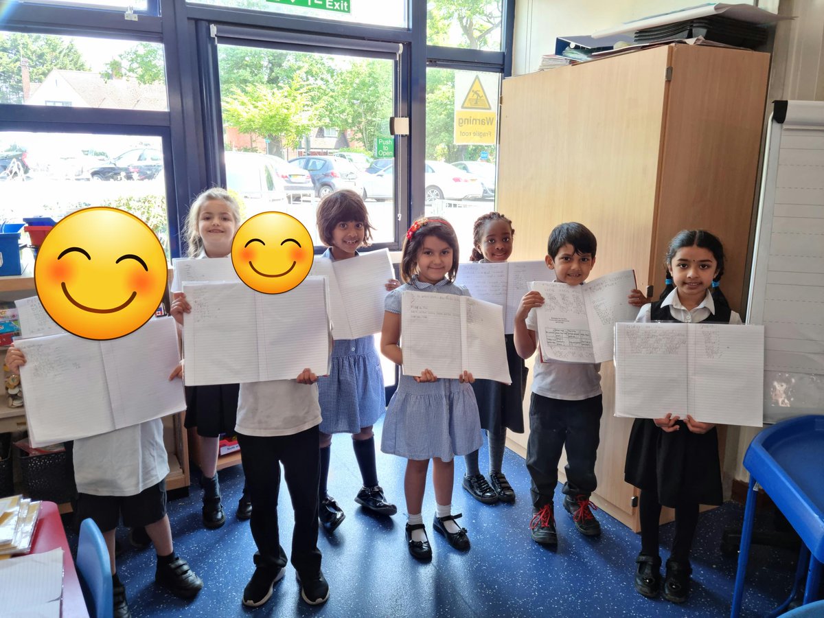MrsCheungBF's tweet photo. Celebrating our achievements of the week and super spellers ⭐️✍️👏 Well done to these Lemons 🍋 

@HeadBeechfield @b https://t.co/iqgpQJtpCA