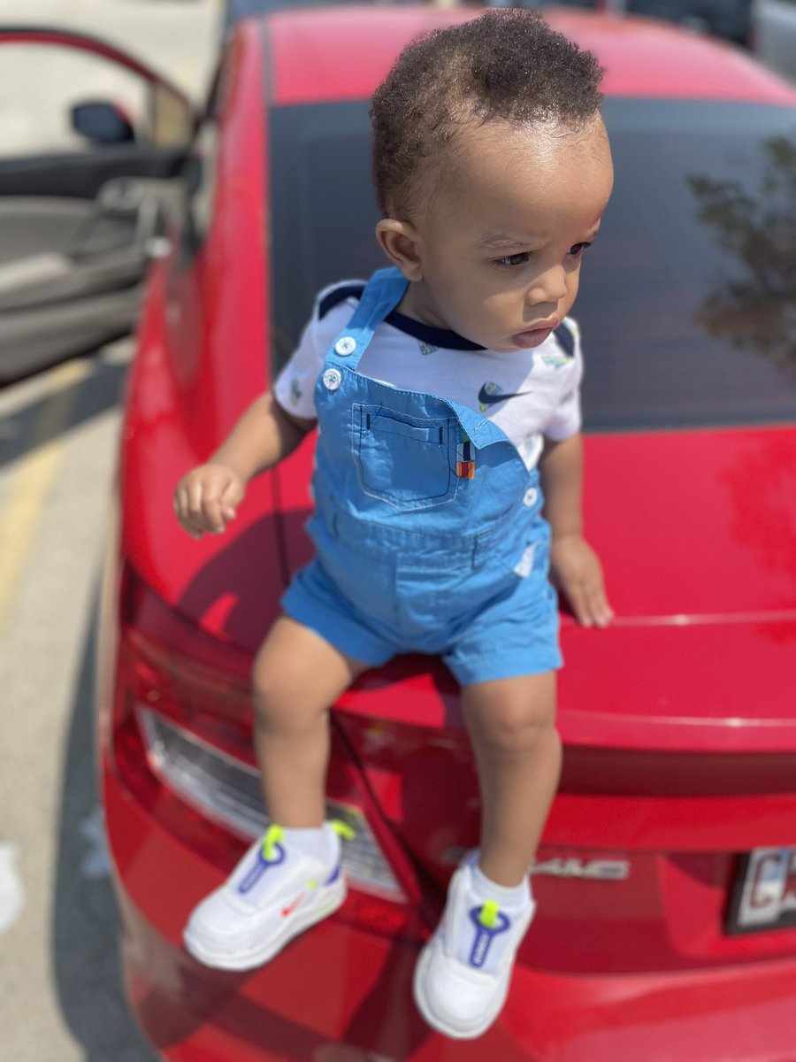 itsAJailyn's tweet photo. The Baby 🐐 turned 1️⃣♊️🥳🫶🏽 #Jun8 https://t.co/LgDhECDPgs