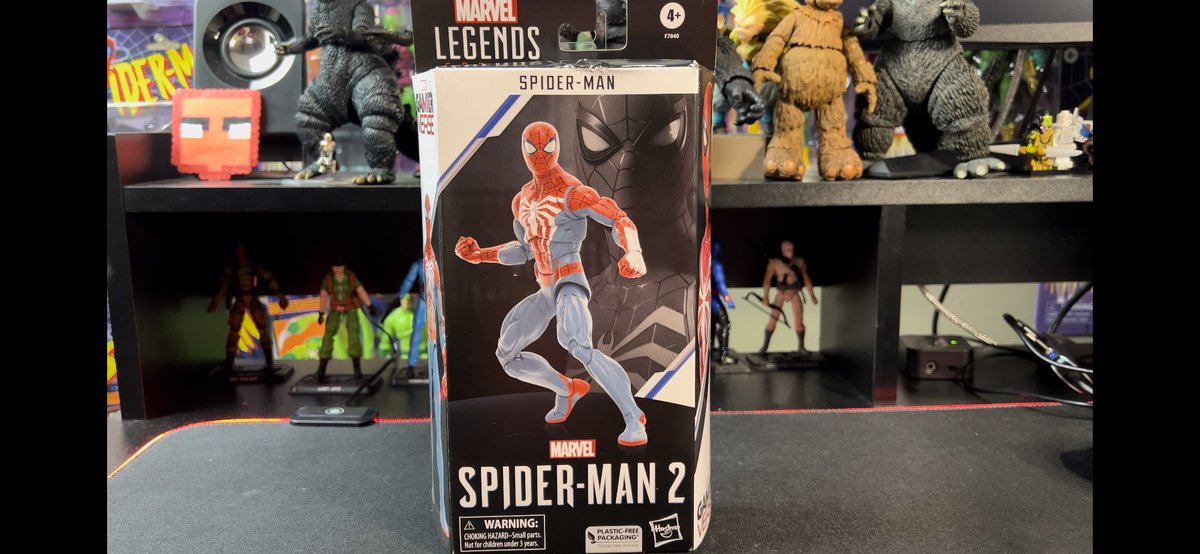 Hey everyone, up for review is the Hasbro Marvel Legends Spider-Man 2 Gamerverse Spider-Man.

#marvellegends #spiderman #spiderman2ps5 #gameverse #everythingsplastic #actionfigures #actionfigurereview #toyreview #hasbro #kraven #milesmorales

youtu.be/oiRvdEWKorQ