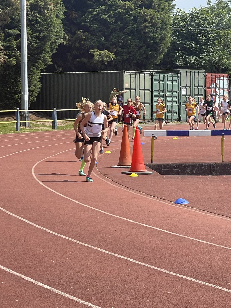 KGS_sports's tweet photo. Congratulations to our @KirkhamGrammar junior (yr7&8) track and field cup team who have qualified for the 2023 National @SchoolAthletics Finals to be held in Chelmsford on 8 July 😀🎽 #topteam #talentedgirls https://t.co/s3RIIOKsPr