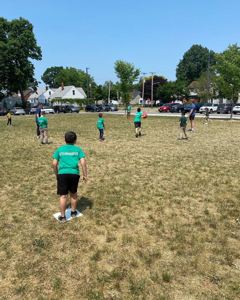 wrharperschool's tweet photo. House Team Fun Day! Four Housesβ¦One Family!π΄π΅π’β«οΈ
ππππ #wrharper #teamHarper #IBWorldSchool #ddIBPYP #PYP #cmsd #weareIB #global #learners #worldchangers #gethere #teachcle #elementaryschool https://t.co/migOf5gBlP