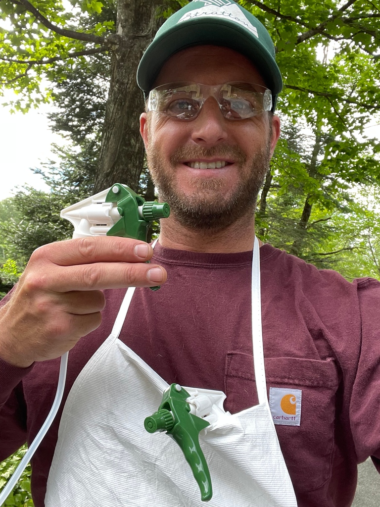 Refurbished @CountryCasualTeak outdoor furniture for @redhousplace @RKLAStudio. It all looked like the second photo. #Teak wood is like no other. This furniture was probably 15 years old and it will last another 50 years! It was a labor of love with purpose and reward.