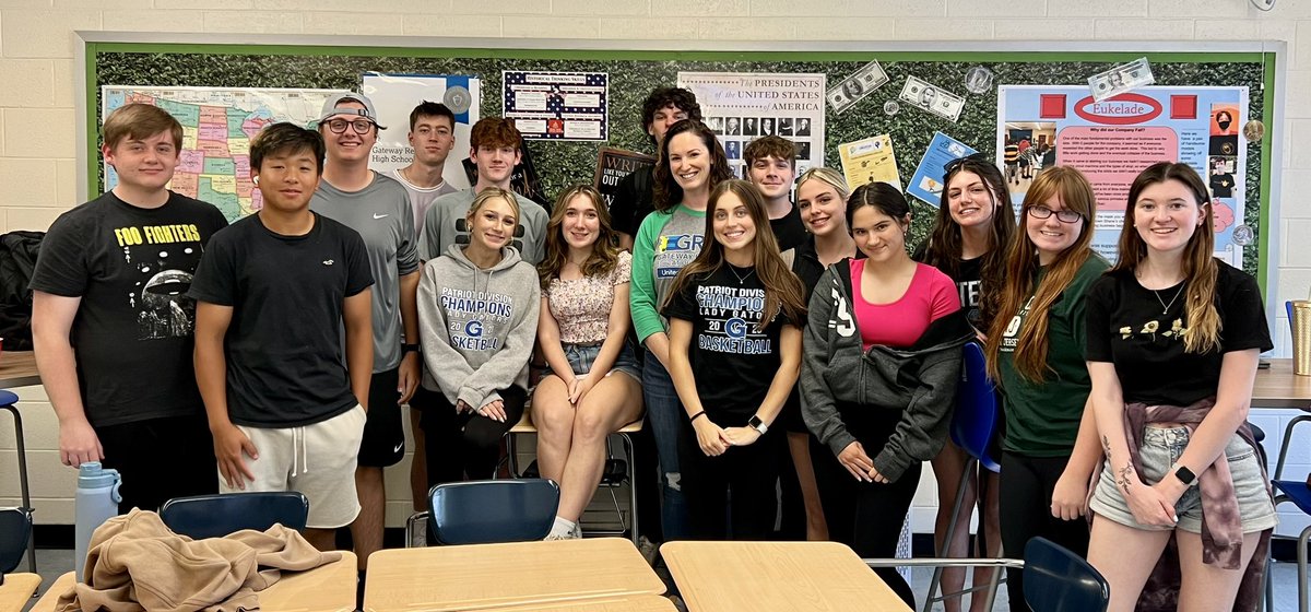 Denise Kane (@deniserkane) on Twitter photo They #APUSH-ed & pushed & finally finished! This 2021-23 cohort lived through cohorts & built a community bonded by homemade egg rolls, French toast casserole, “funeral potatoes,” and savory green Jello. Quite a crew! <a href="/Official_GRHS/">Gateway Reg. HS</a> <a href="/APforStudents/">AP for Students</a> <a href="/coachpierro/">Jeff Pierro</a> <a href="/All4sand5s/">All 4s and 5s</a> They #APUSH-ed & pushed & finally finished! This 2021-23 cohort lived through cohorts & built a community bonded by homemade egg rolls, French toast casserole, “funeral potatoes,” and savory green Jello. Quite a crew! <a href="/Official_GRHS/">Gateway Reg. HS</a> <a href="/APforStudents/">AP for Students</a> <a href="/coachpierro/">Jeff Pierro</a> <a href="/All4sand5s/">All 4s and 5s</a>