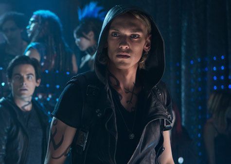 Jamas me voy a cansar de repetir que Lily Collins y Jamie Campbell fueron elegidos perfectamente como sus personajes por que lit son Clary y Jace PERO NO LOS SUPIERON VALORAR