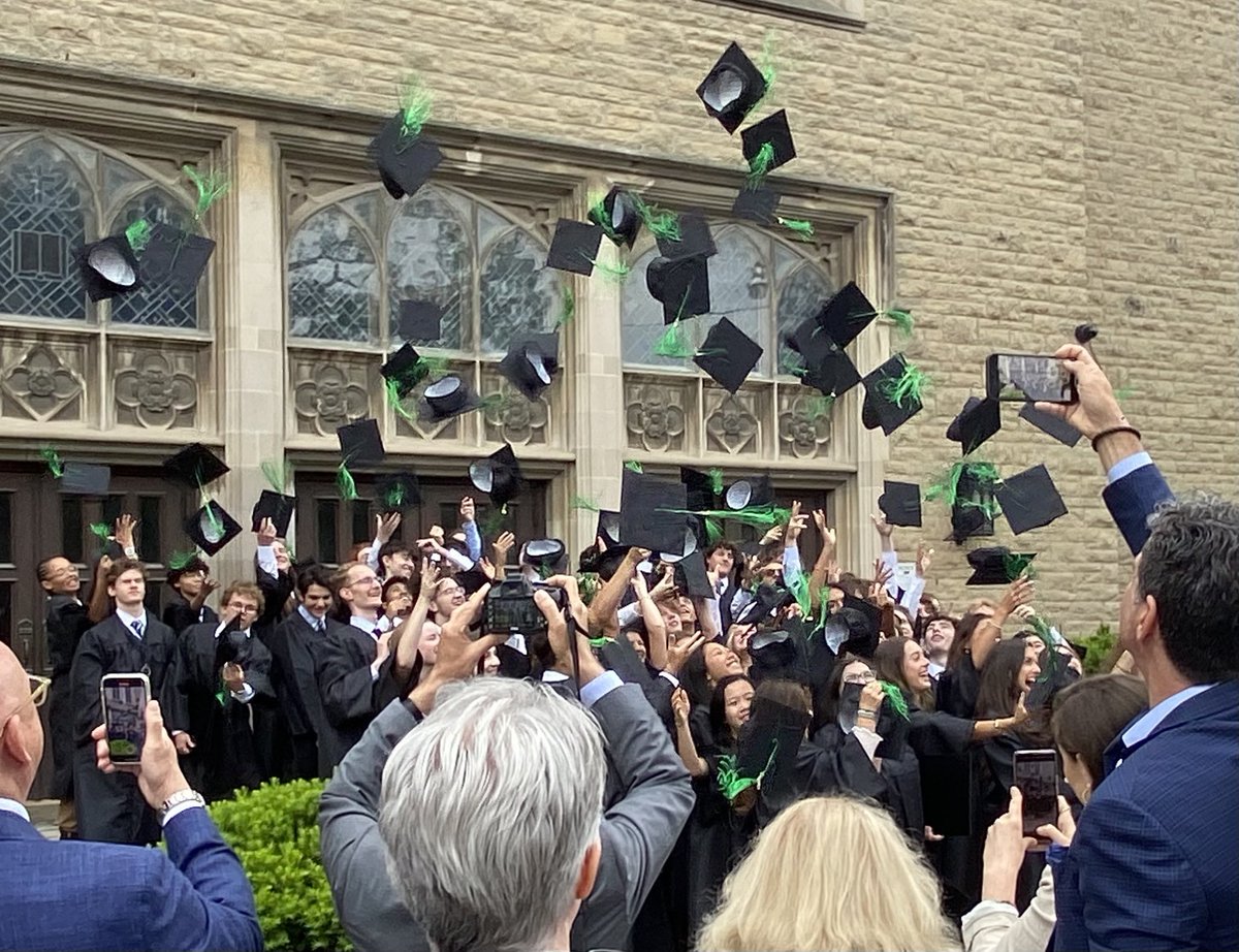 Sarah Charley tweet media