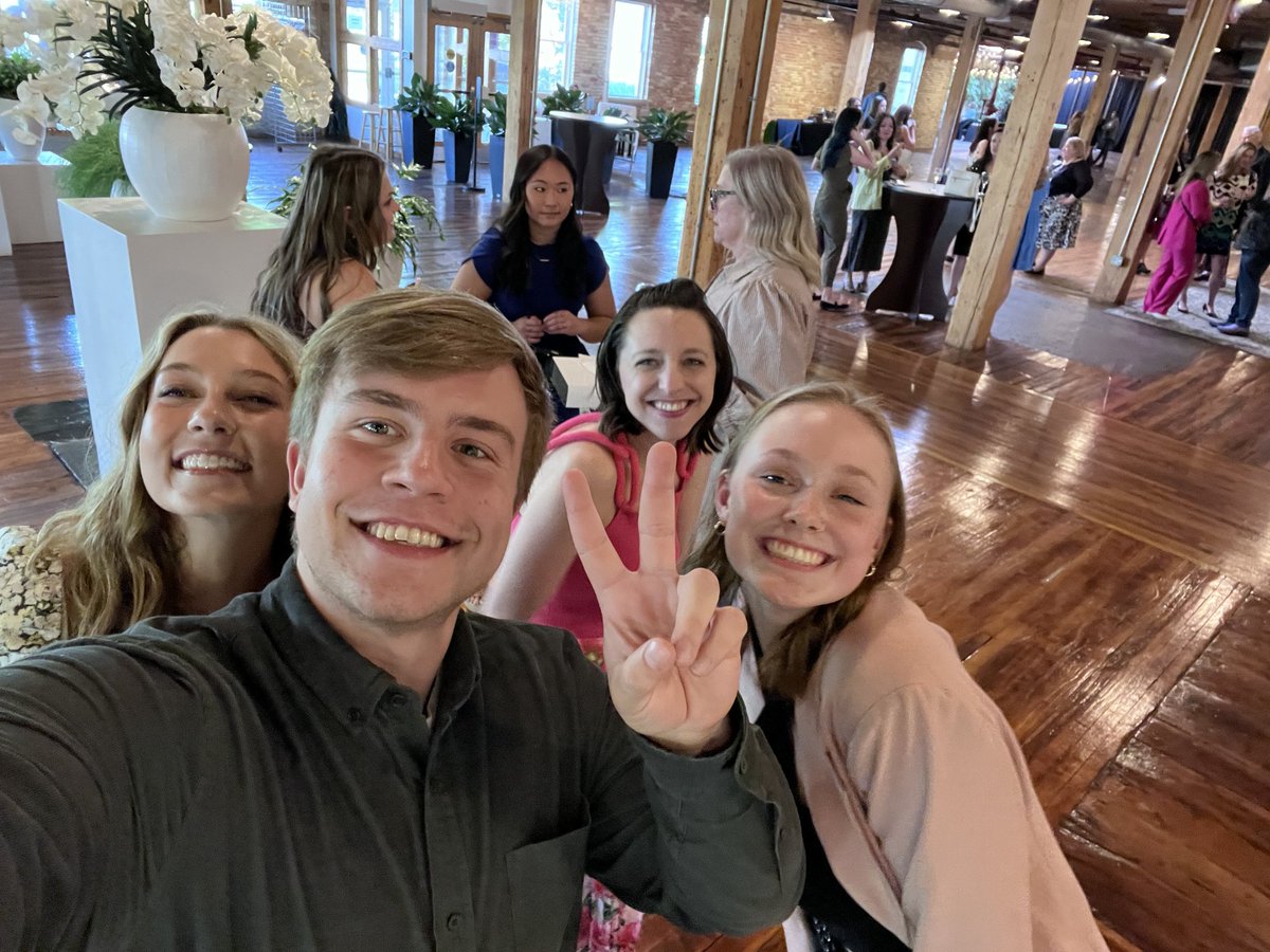 Jason Dodge tweet media