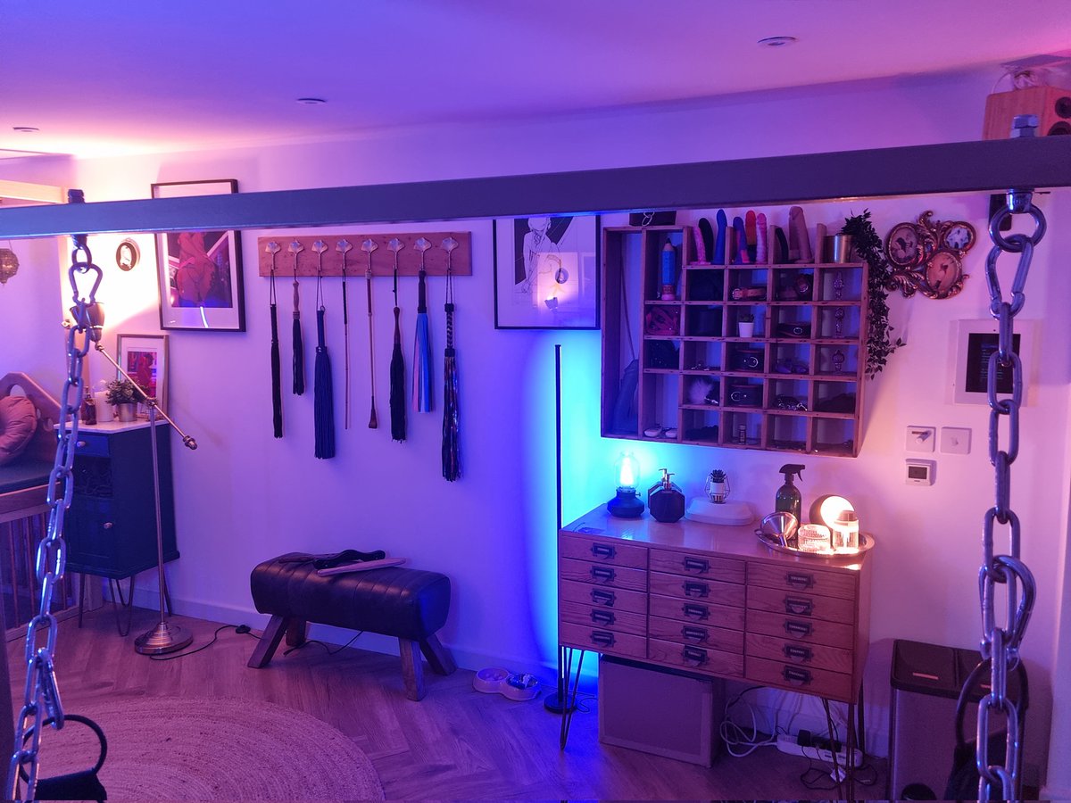 amanita_studio's tweet photo. Amanita Studio: London's Kink Sanctuary Sensual BDSM Dungeon Playspace available for hire ๐ซ
Check out our website, equipment list and online booking form here:
https://t.co/C382ORrUhf
#dungeon #hire #London #betterthanadungeon #kinkspace #queer #bdsm #fetish https://t.co/LkTrjjpWya