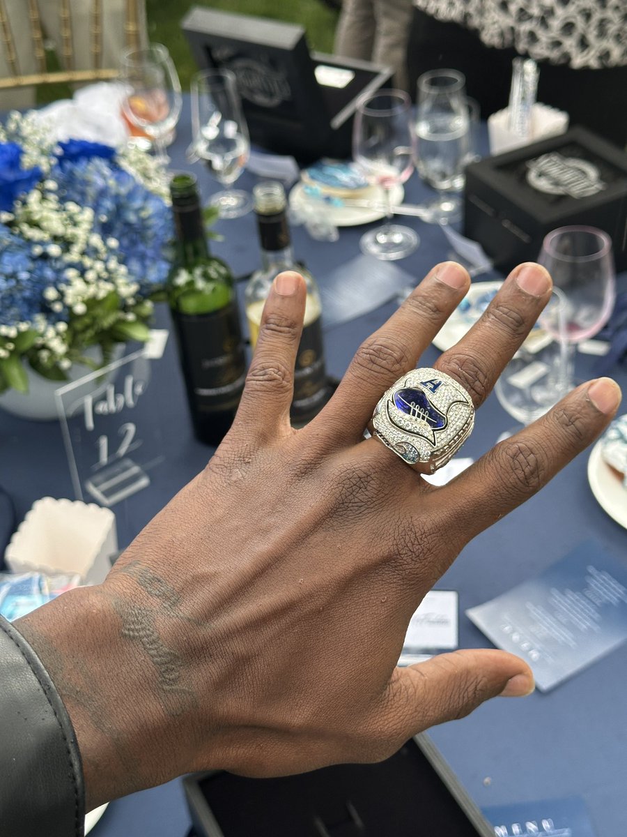 DaRealTeetime's tweet photo. RINGSZN 💍🏆🔥 
#Gods⏳imingNotYours🖤 https://t.co/YPo1UU2sZc