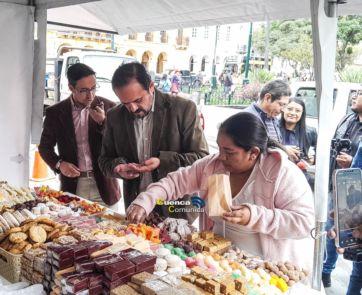 Ni el Corpus le dejaron disfrutar, Lasso le dijo chao a Paúl Carrasco que estuvo 34 días como gobernador del Azuay. 🤦🏽
