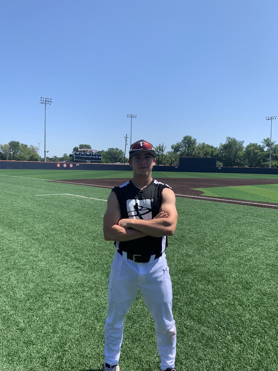 🚨Player of the Game🚨

Noah Gonzales (Lake Travis HS-2023) 

2-3; 1B, 2B, 2 RBI

@trpdbaseball 18U: 9-2