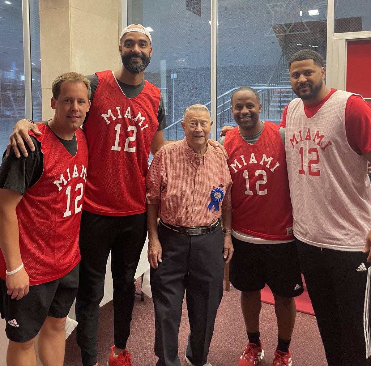 90 years young! Coach Hedric ❤️🎂

#RiseUpRedHawks #Birthday