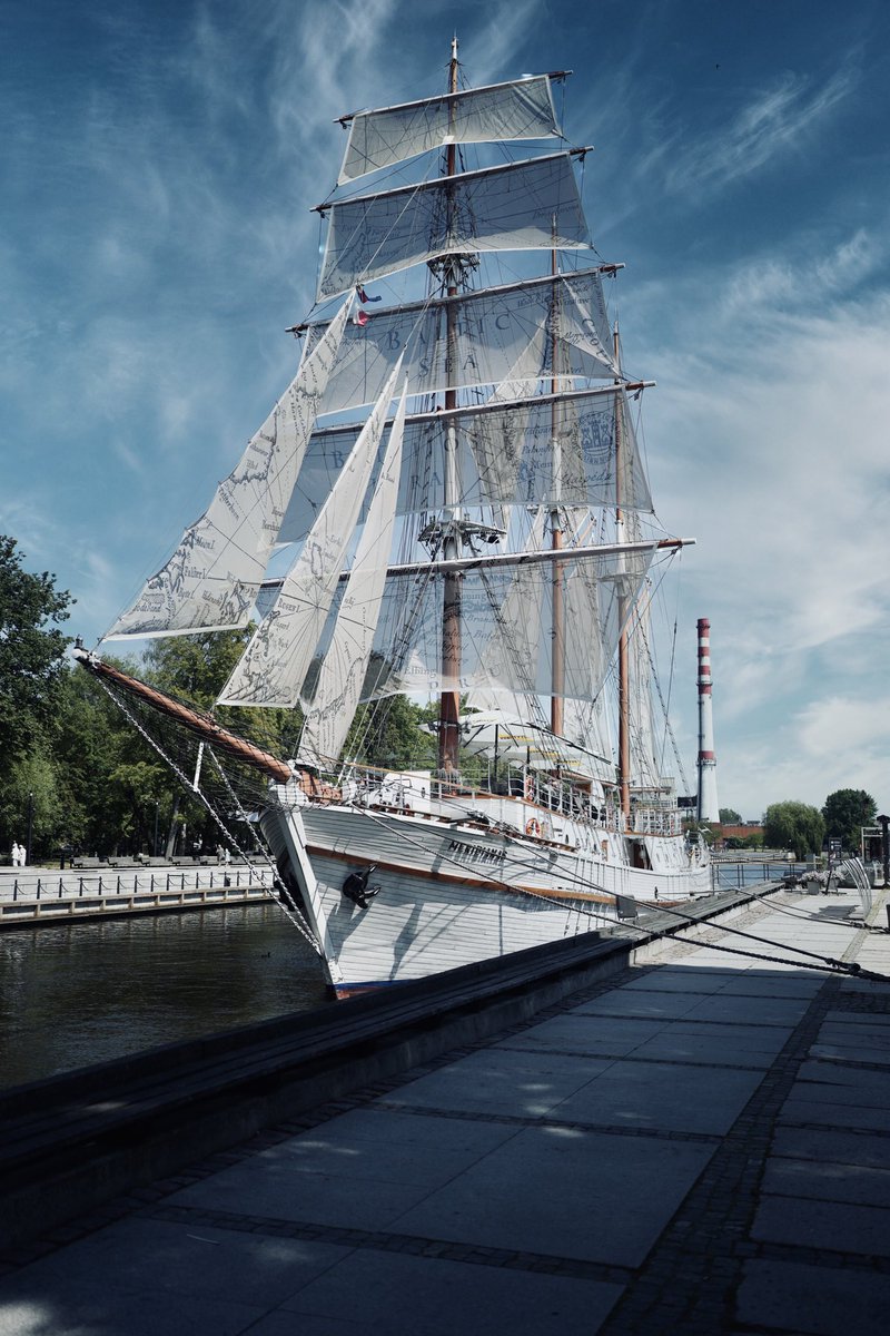 During my recent visit to Klaipeda, Lithuania, I captured the impressive ship 'Meridian' against the backdrop of the Baltic Sea. It embodies the city's maritime spirit and heritage.
#Lithuania #Klaipeda #travel #culturaltravel