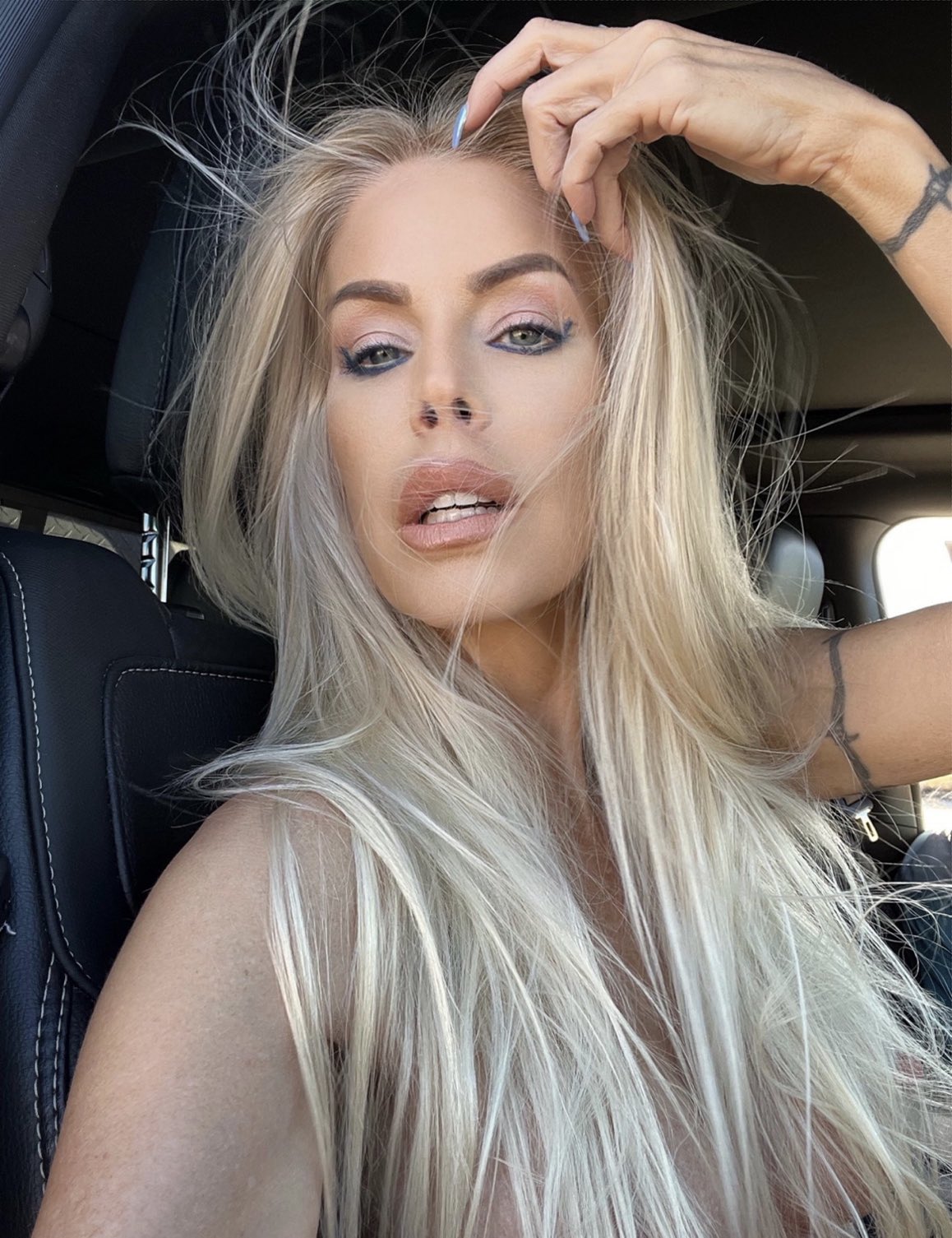 TW Pornstars - 3 pic. Tabitha Stevens. Twitter. TGIF Everyone 🩵 Have the most Fabulous Friday