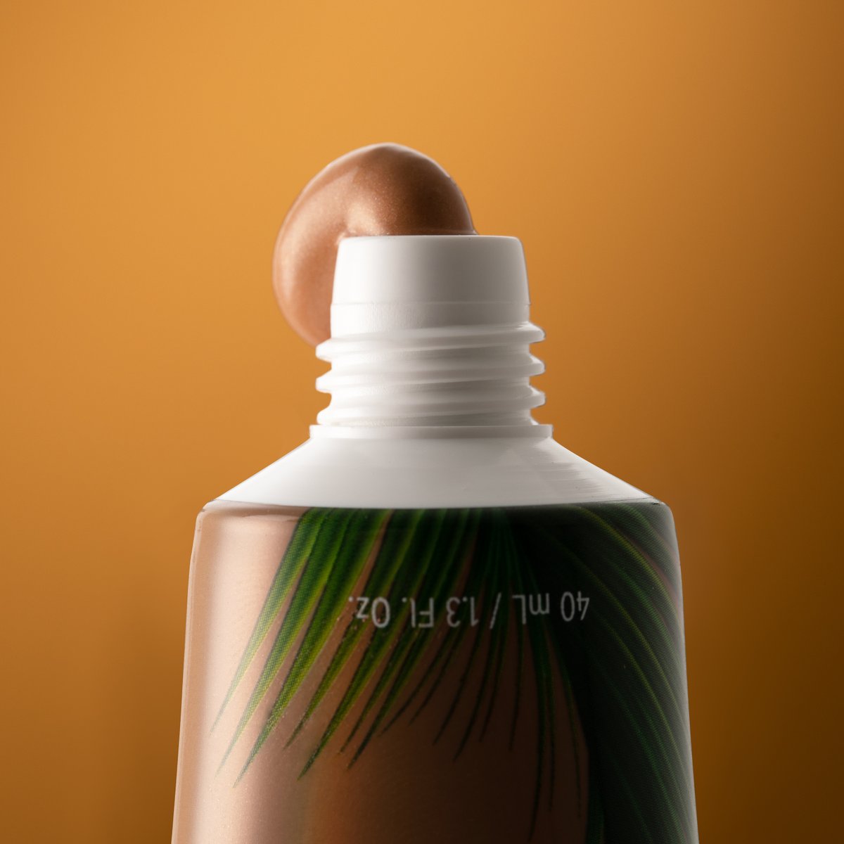 PFCosmetics's tweet image. This summer, step up your glow game with  Butter Glow Liquid Bronzer ☀️Get fresh and dewy sun-kissed skin without the harmful effects of the sun. 

Shop now at your local @Walmart or TAP here:  pformu.la/WMT-BGLB 
#WalmartBeauty #PhysiciansFormula #ButterGlow