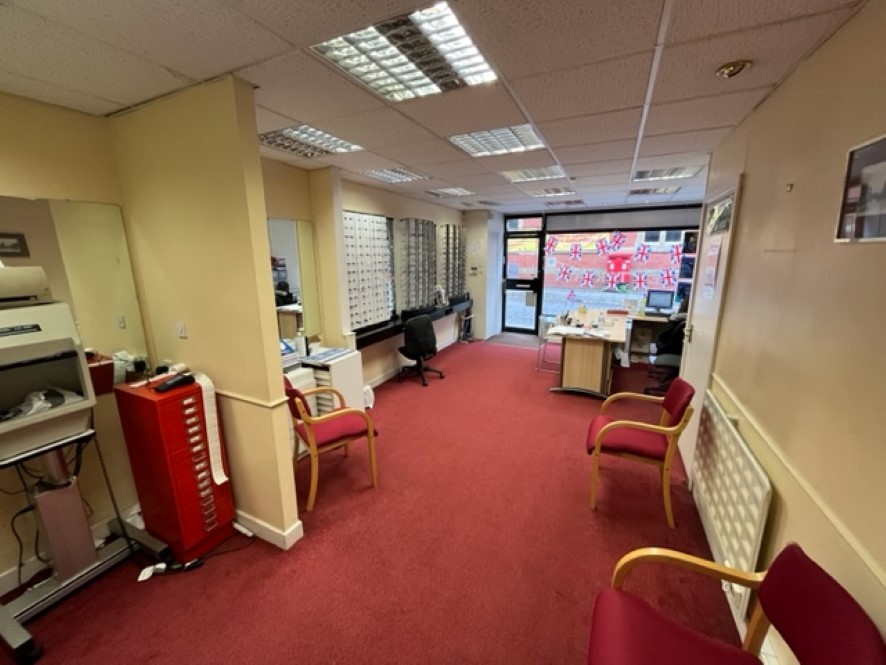 AHNorthWest's tweet photo. I spy with my little eye…a spec-tacular #investment opportunity! 👓

This #tenanted two storey #opticians property has a yearly income of £9,250 and a guide price of £90,000+, what are you waiting for? View the details here: https://t.co/fKZpAYMdqf https://t.co/DoHydarZaW
