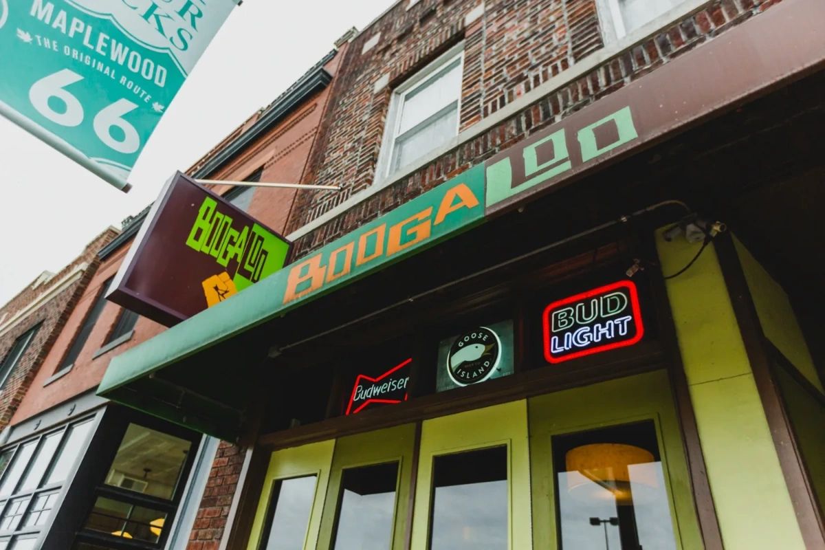 BoogalooStl's tweet photo. Whether you’re following your heart or following your stomach, they both lead here either way, so just follow whichever one gets you here faster! 😉 https://t.co/Gljx7dWFMP