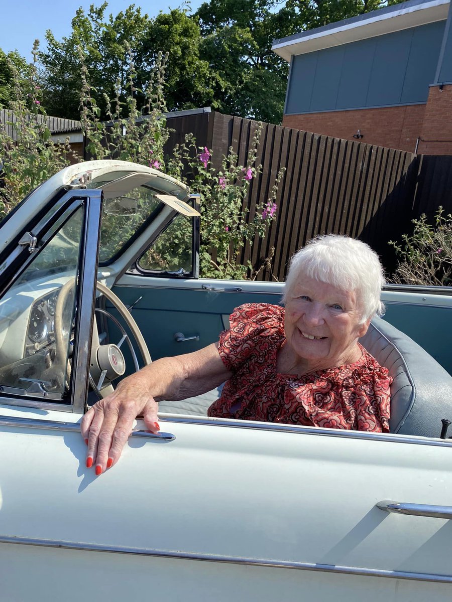 Trinity Lodge tweet media