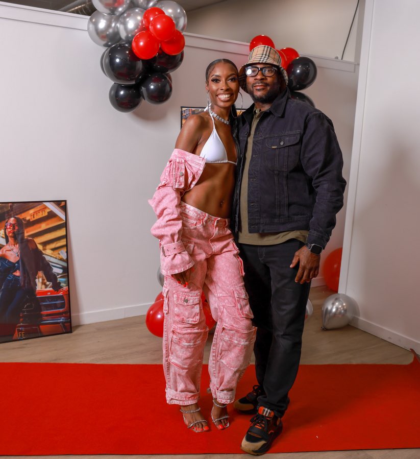 IAMSANEIT's tweet photo. Thank you to my beautiful parents. There’s no me without y’all 🙏🏾 Let’s do what we do💪🏾 #AutomaticEP 💿 https://t.co/28Zt5wOkaL