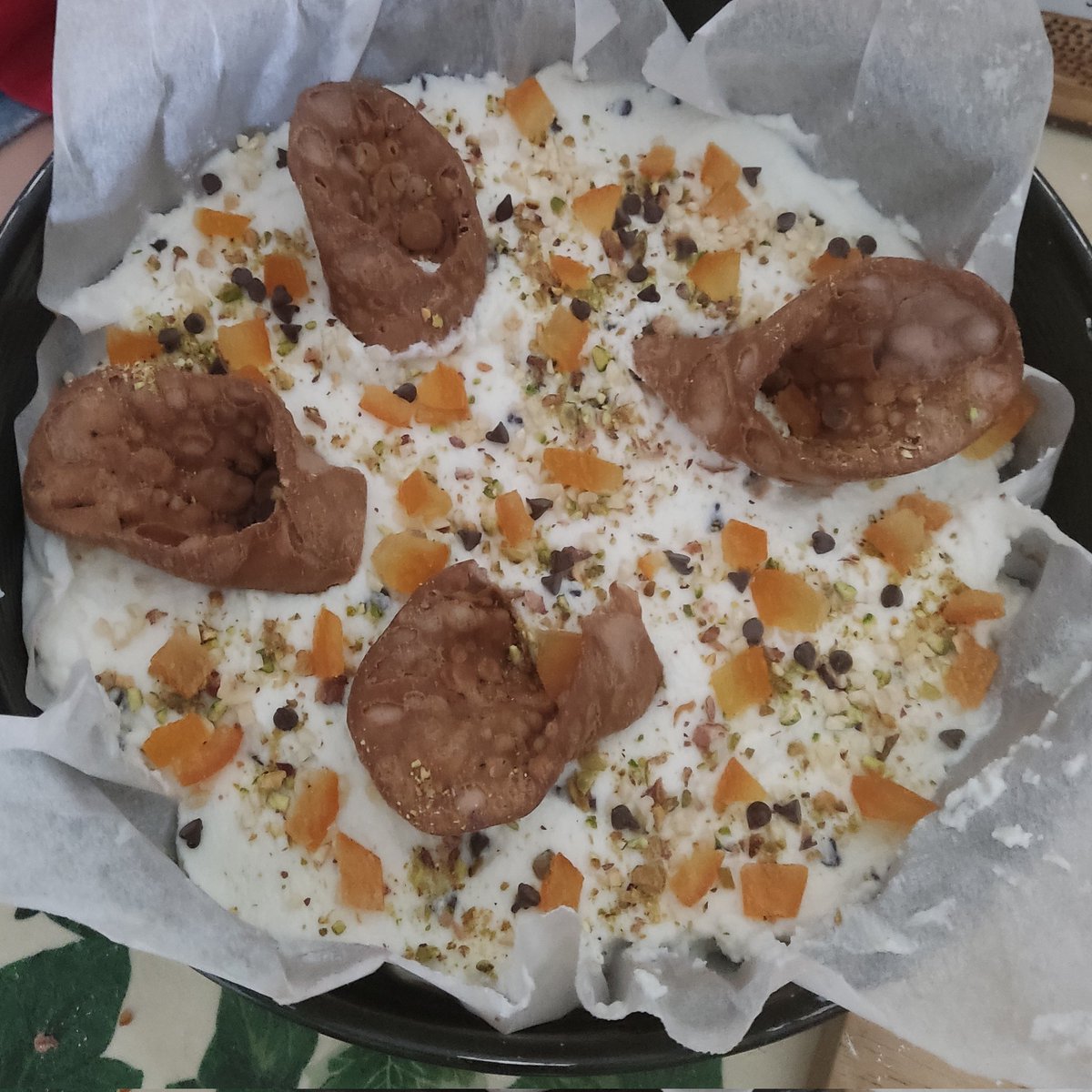 gfmurta's tweet photo. Oggi lo #Chef si è inventato #Pasticcere per il #compleanno della Sua amata #sorella 
#Cheesecakeaicannolisiciliani 😋
Più tardi Vi aggiornerò come è venuta ❤️ https://t.co/93txfjHhIj