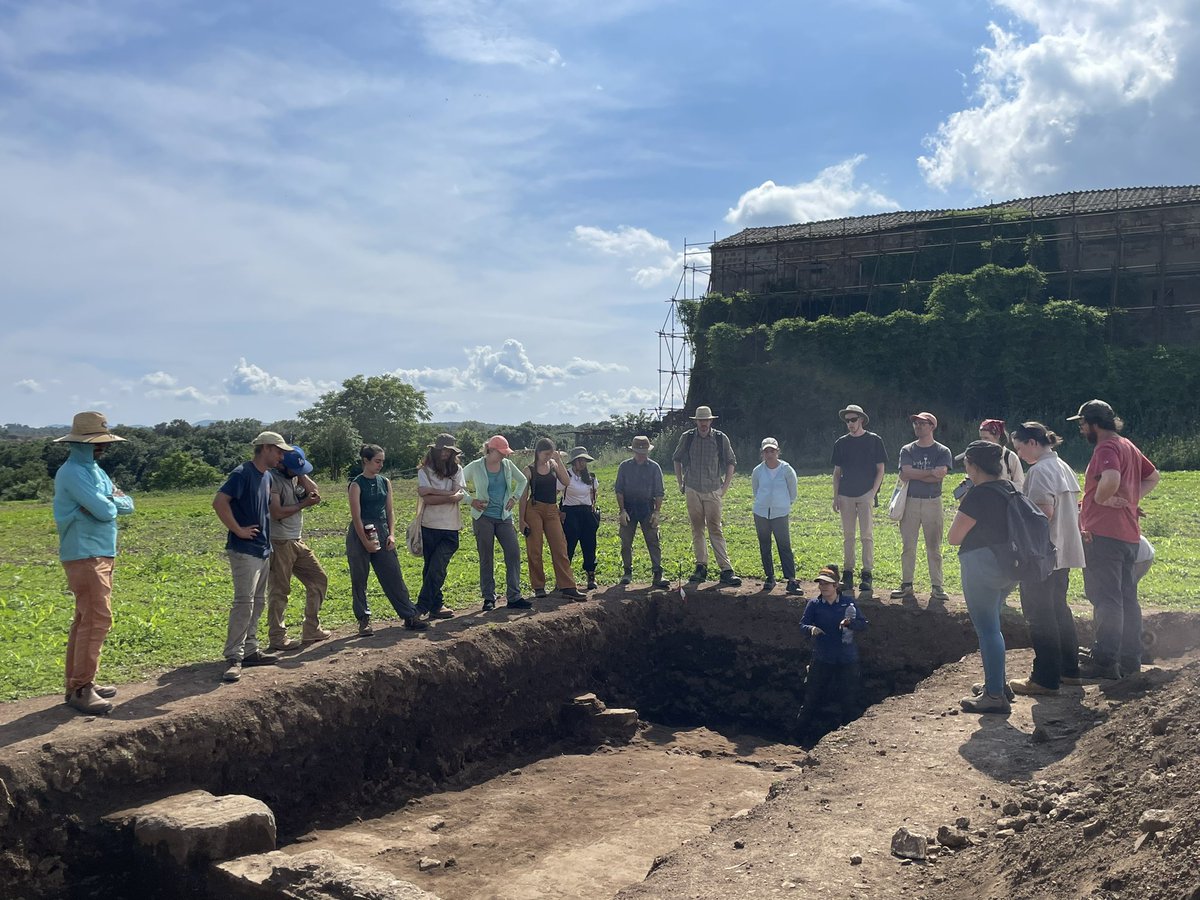 End of week trench tours for our team, led by our students & supervisors. Great opportunity for discussion. It’s been a brilliant 2 weeks, 2 to go!