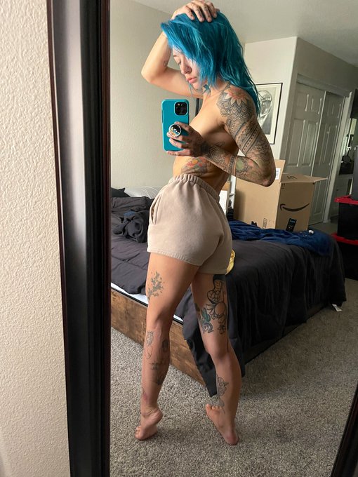 Packing up my life again 🥲 https://t.co/8408q4OwNA<a href="/tag/snacktime"class="tags"><span>#snacktime</span></a>