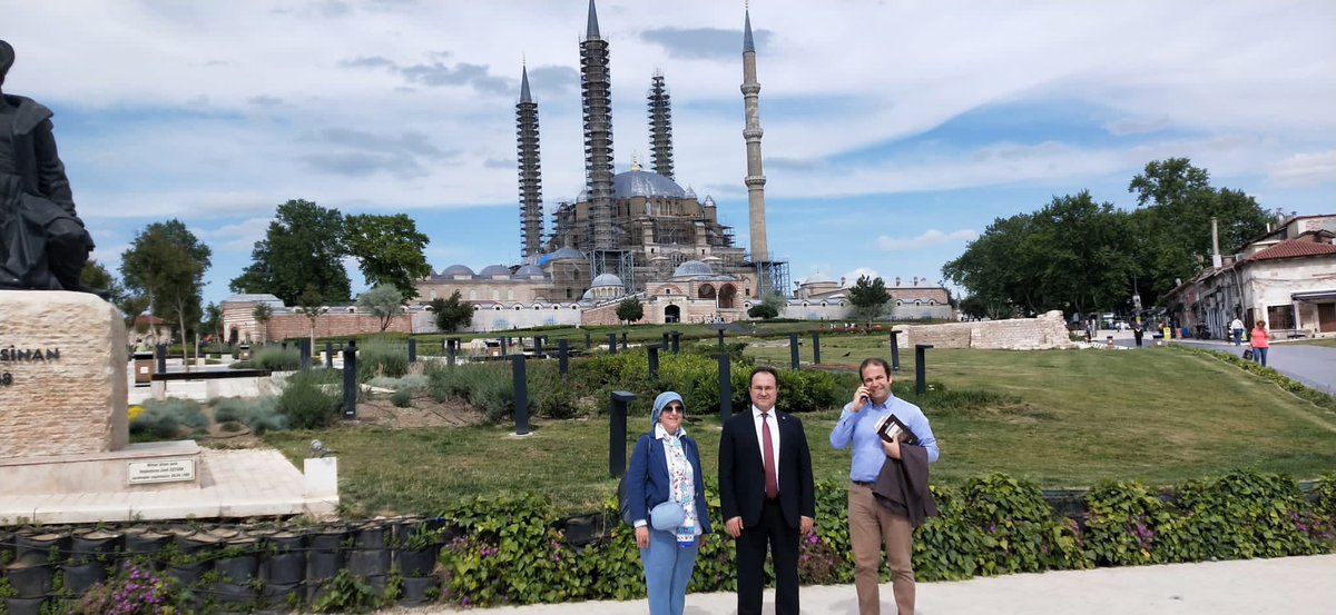 Edirne Geleneksel Sanatlar ve Mimar Sinan Müzesi ile ilgili Rektör yardımcımız Sayın Prof. Dr. Zühtü Hakan Akpolat, Doç. Dr. İlhami Danış, Öğr. Gör. Betül Bilgin hacalarımız ve+

<a href="/fsmvu/">Fatih Sultan Mehmet Vakıf Üniversitesi</a> @_evliya_celebi_ <a href="/fsmvu_kuram/">KURAM</a> <a href="/zhakpolat/">Z.Hakan Akpolat🇹🇷</a> <a href="/ismnakkashane/">FSMVÜ İSM NAKKAŞHANE</a> <a href="/betulbil/">betül bilgin</a>