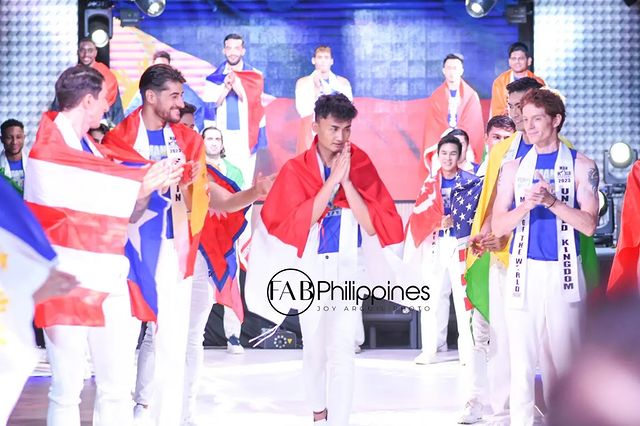 MdsFaisal's tweet photo. Mantap! INDONESIA JUARA๐ฎ๐ฉ๐ฎ๐ฉ @tsetiyawan43
BEST IN NATIONAL COSTUME
GOLD: Indonesia - Leonardus Toni
SILVER: Philippines - James Reggie Vidal
BRONZE: Dominican Republic - Rikaury Mieses
#ManofTheWorldPageant #ManofTheWorldPageant2023
#BackToVillage
@shafigh @idahceris @hyudee47 https://t.co/zKp4dYzA52
