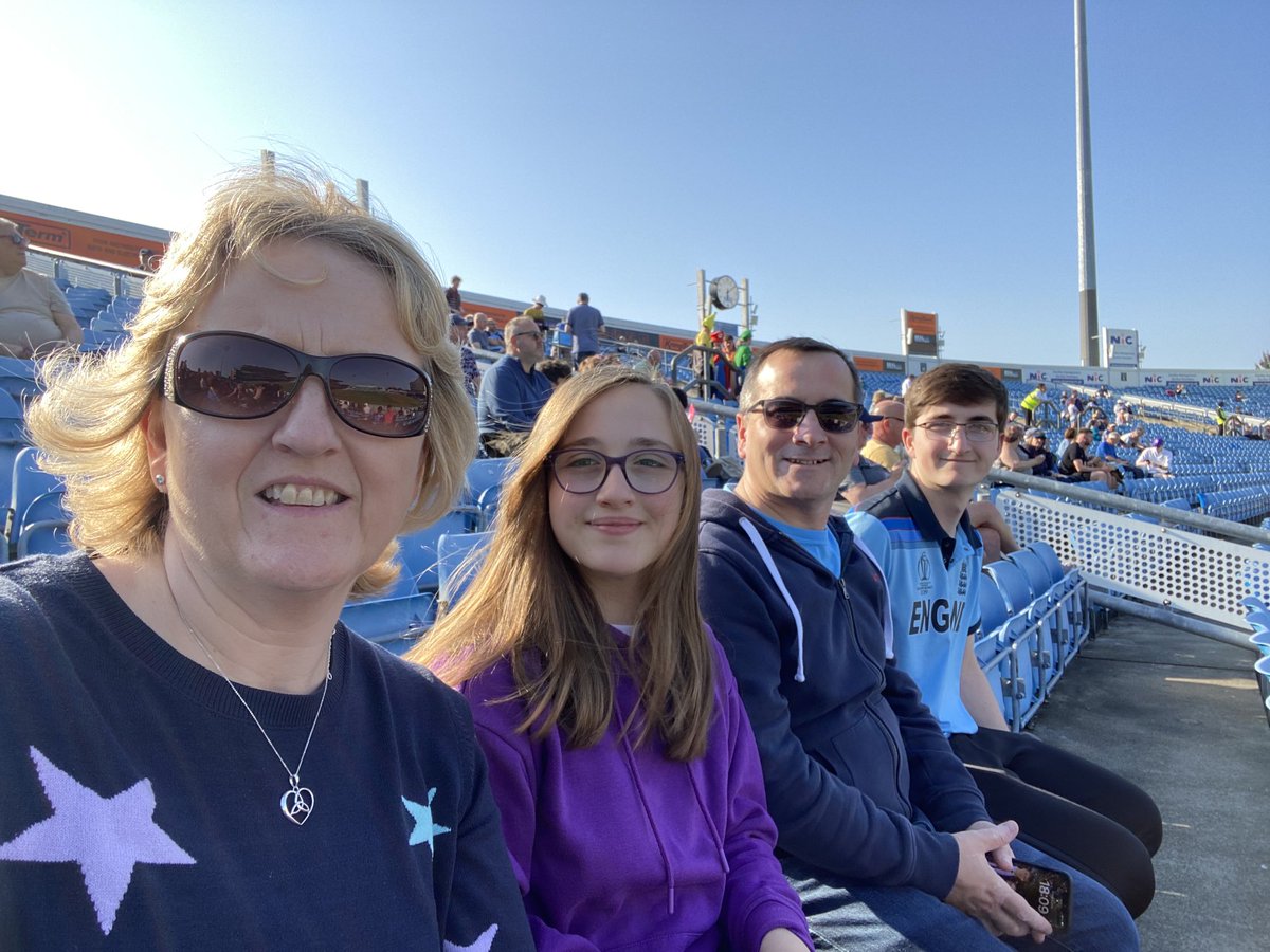#yorkshirefamily First visit to Headingley this year. Come on Yorkshire!!🏏